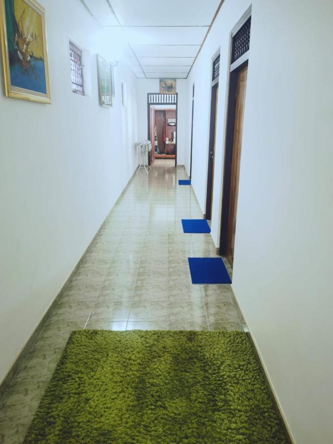 Sea Breeze Guest House Negombo Extérieur photo