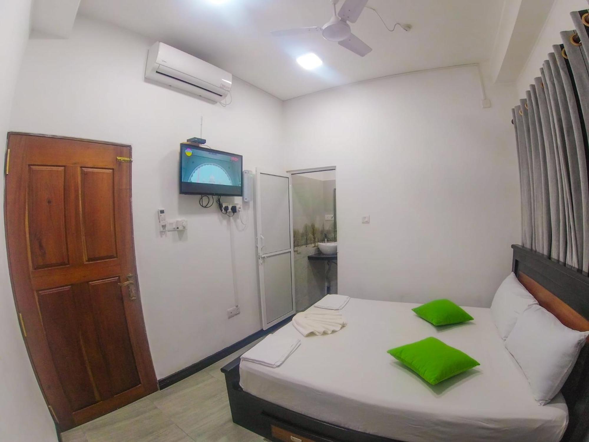 Sea Breeze Guest House Negombo Chambre photo